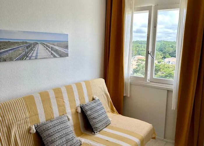 - Arc En Ciel 1 - 23 Allee Des Pinons - 5-1 *